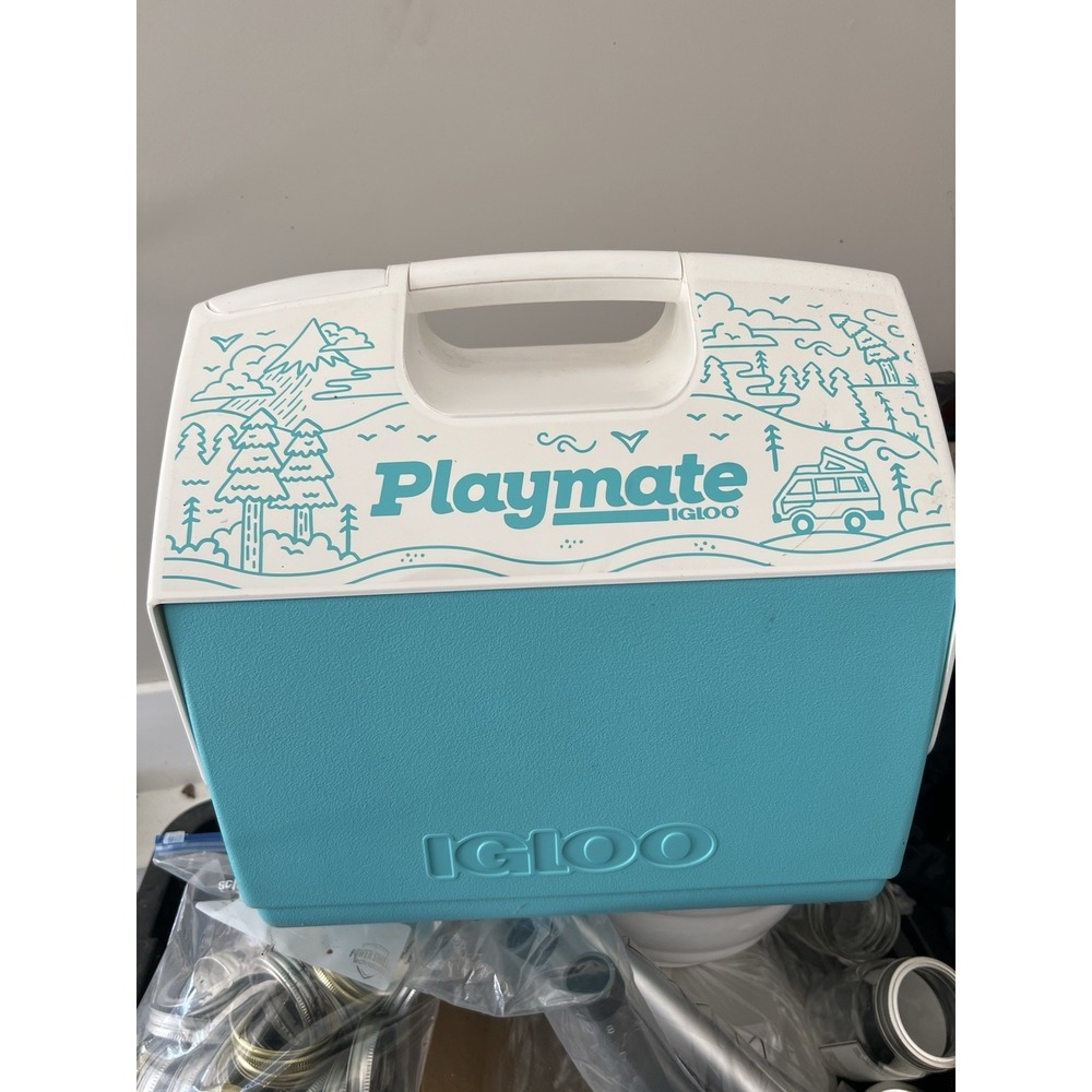 Igloo Playmate Elite Summer Camp Blue Portable Fridge 16QT Discontinued Rare